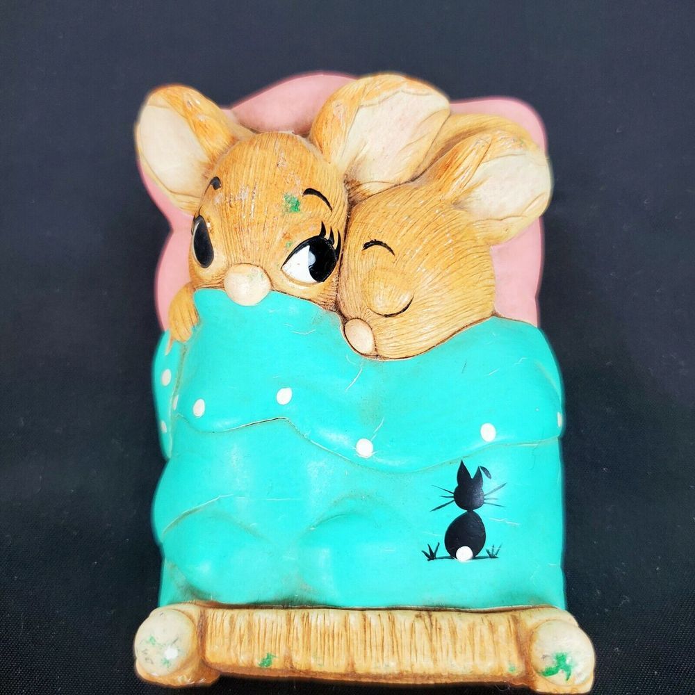 VINTAGE‎ PENDELFIN RABBIT Twins Pink Hand Painted Made in England Easter SN